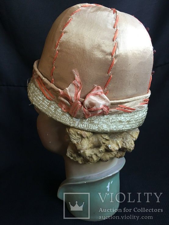 Шляпка из розового шелка с вышивкой.1920 год.Европа.Шляпка‘‘каска ’’, фото №3