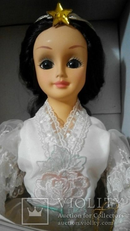 Фарфоровая кукла Первая леди США 1988г Корея