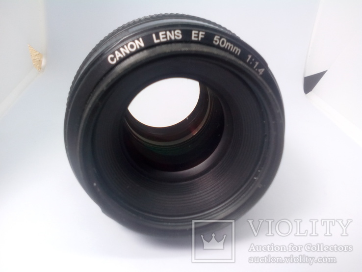 79. Объектив CANON Lens ef 50мм