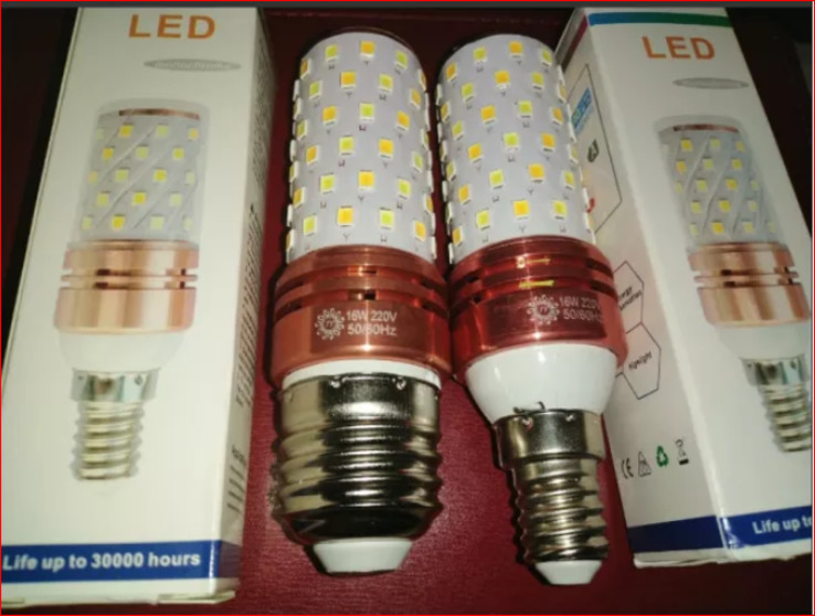 Регулируемая лампа 220V светодиодная LED лампа E27 три цвета E14 12вт