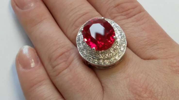 Кольцо серебряное 925 натуральный красный топаз, белый сапфир., фото №8