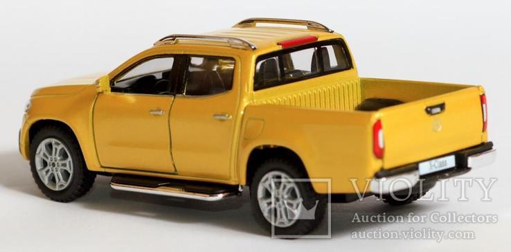 1:38 Kinsmart Mercedes-Benz X-Class, фото №8