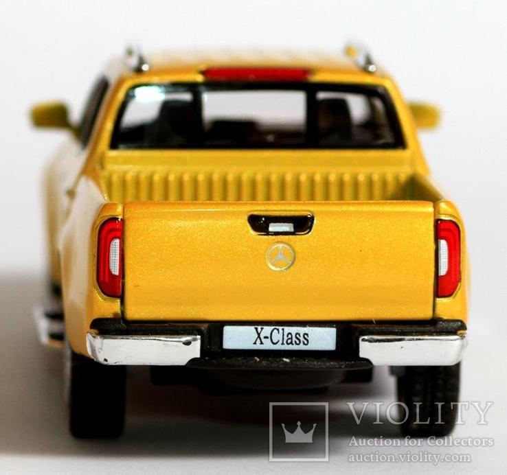 1:38 Kinsmart Mercedes-Benz X-Class, фото №9