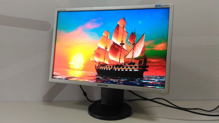 Монитор 22" Samsung SyncMaster 2243BW, photo number 2