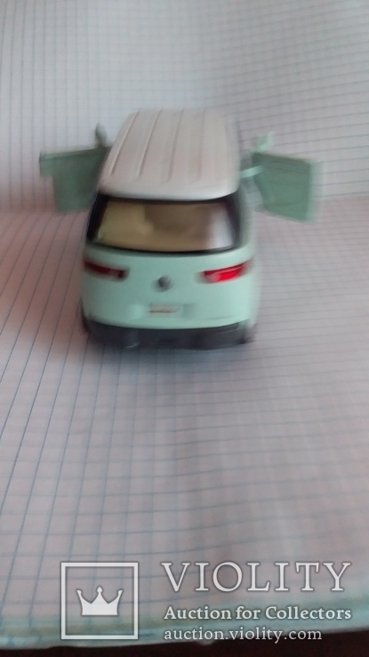 Модель машинки volkswagen new microbus 2001 1/38, фото №5