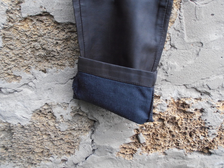 Брендовые брюки из PU-кожи,имитирующую натуральную от  zuiki. Италия., фото №6