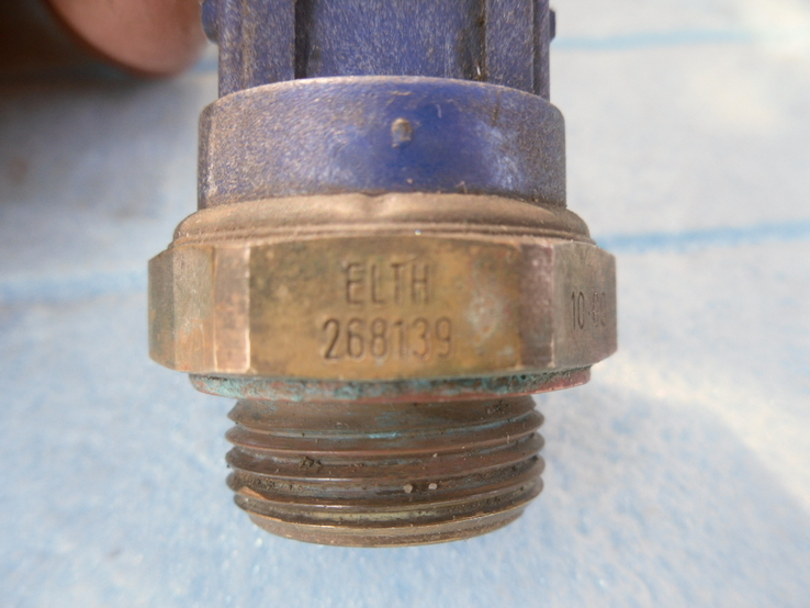 Термовыключатель, датчик включения вентилятора радиатора Опель Вектра Б, фото №4