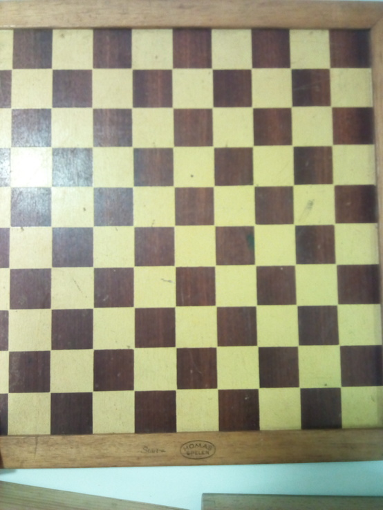 Доска двух сторон и два набора шахмат, фото №8