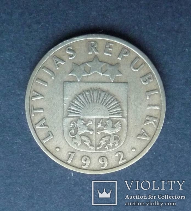 10 Сантимов Латвия 1992 год, фото №2