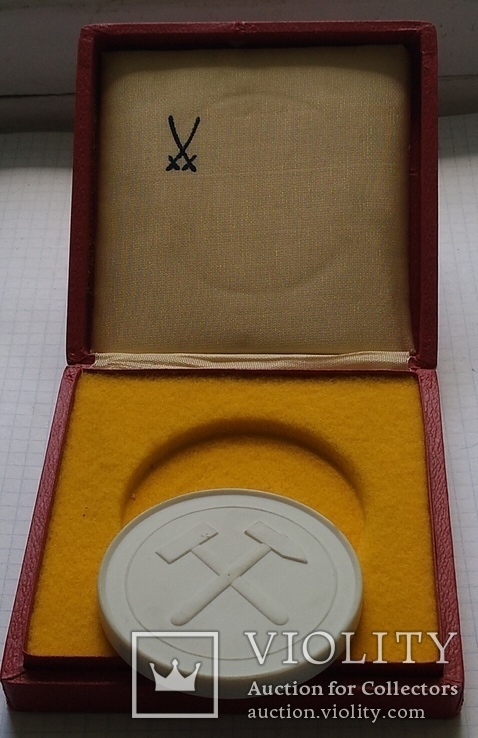 Настольная медаль Мейсен в родной коробке., фото №2