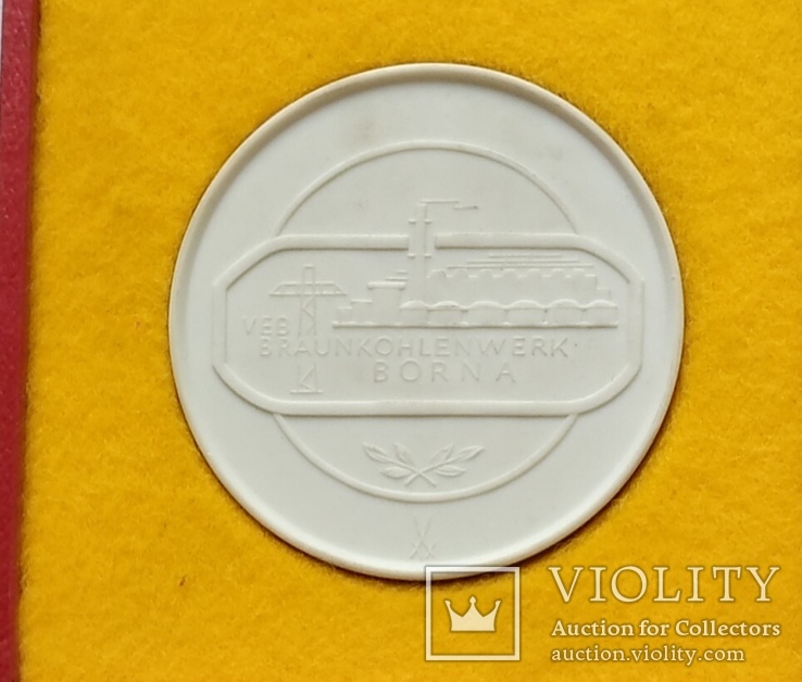 Настольная медаль Мейсен в родной коробке., фото №8