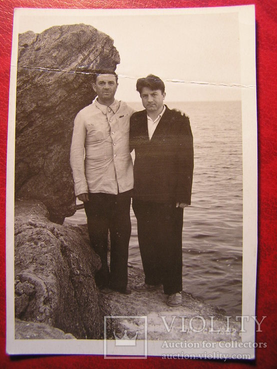 Мужчины на берегу моря (курорт Одесса 1962 г.), фото №2