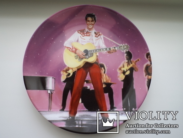 Elvis Presley ‎in "Loving You" коллекционная номерная тарелка (огр.тираж)1992г., фото №2