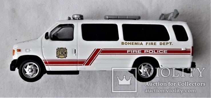Пожарное авто Полиция, 1:57 для макета Ж/Д (3), фото №4
