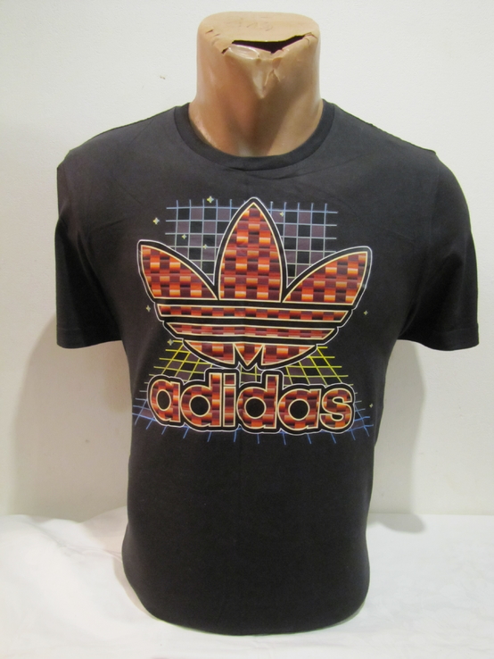 Модная мужская футболка Adidas оригинал в отличном состоянии, photo number 2