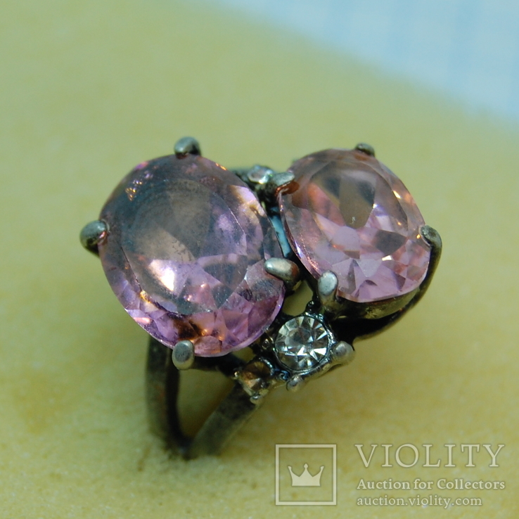 Кольцо с крупными розовыми камнями. Камни - стекло, фото №5