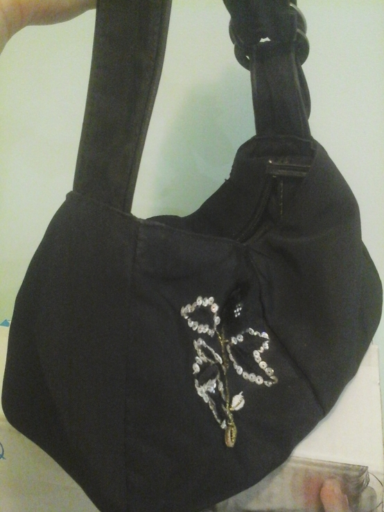 Черная сумочка 30×16×13, из зернистой полуплащевки, нюанс, фото №2