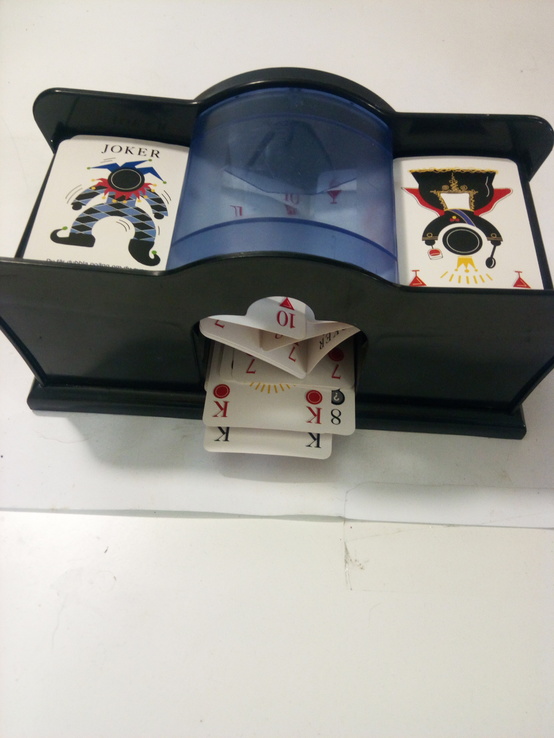Две колоды карт и карточки с машинкой для тасования карт, фото №8