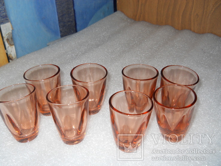 Рюмочки из розового стекла, фото №3