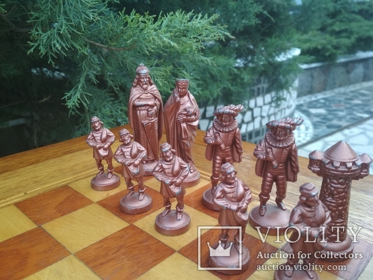 Шахматы коллекционные и большой стол h 63 см для игры дерево металл, фото №4