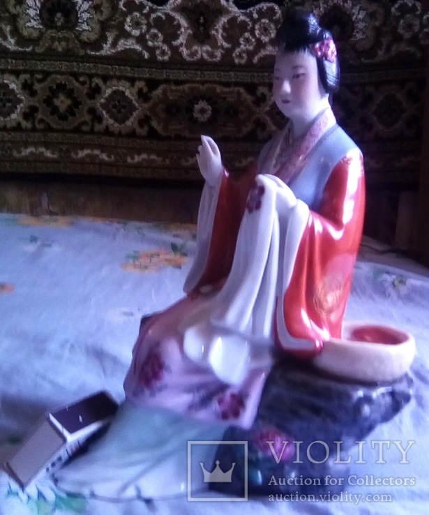  Цзиндэчжэнь Китай, 50-е годы Дама на камне, фото №2