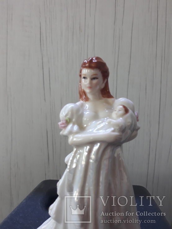 Porcelanowa figurka ROYAL WORCESTER \"Noworodka\", numer zdjęcia 3