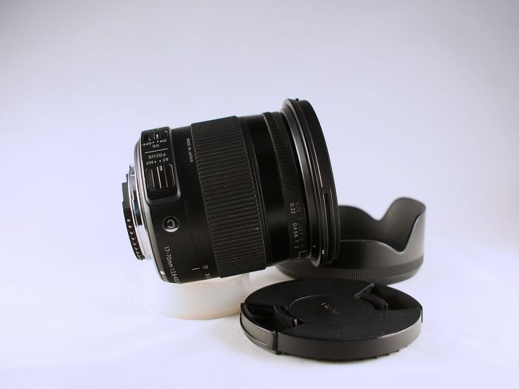 Sigma DC «C» 17-70mm f/2.8-4 Macro OS HSM, photo number 4