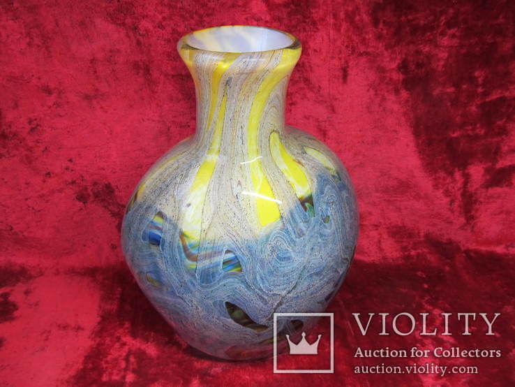 Массивная гутная ваза художественное  цветное стекло. 30 см, фото №3