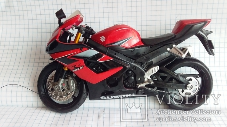 Модель мотоцикла suzuki  titanium, фото №2