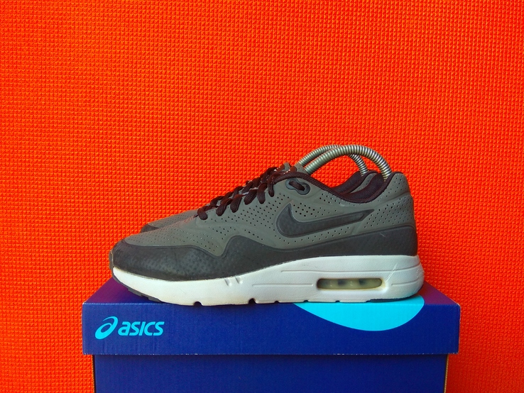 Nike Air Max - Кросівки Оригінал (40/25.5)