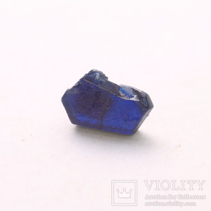 Мадагаскарский не облагороженный кристалл сапфира royal blue 1.60ct 8х5х2мм, фото №2