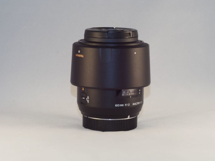 Tamron SP 60mm f/2 Di-II LD AF IF, фото №2