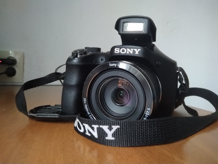 Камера для путешествий SONY DSC-H300