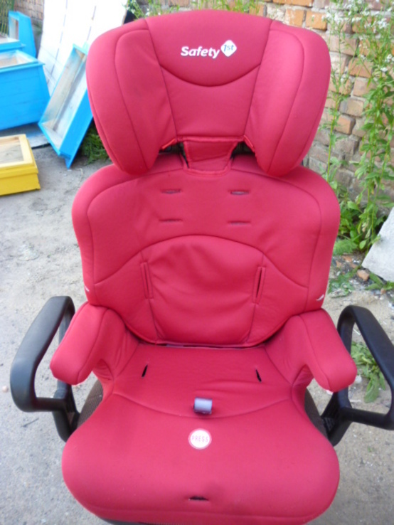 Дитяче Автомобільне крісло SAFETY 1 st від 15- 36 кг з Німеччин...