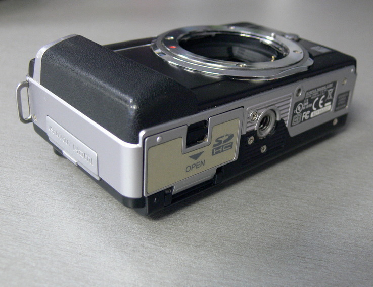 Olympus PEN E-PL1 body, фото №6