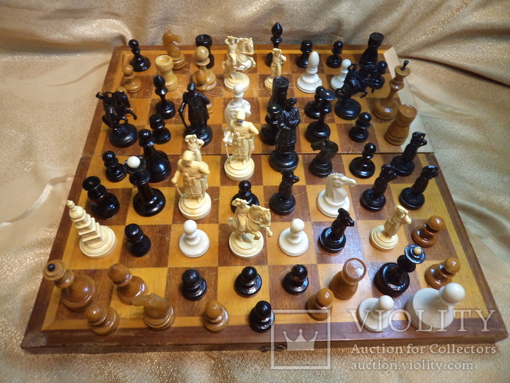 Шахматная доска + 71 шахматная фигурка, фото №2