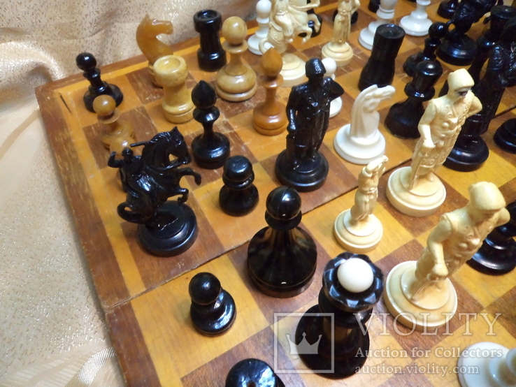 Шахматная доска + 71 шахматная фигурка, фото №4