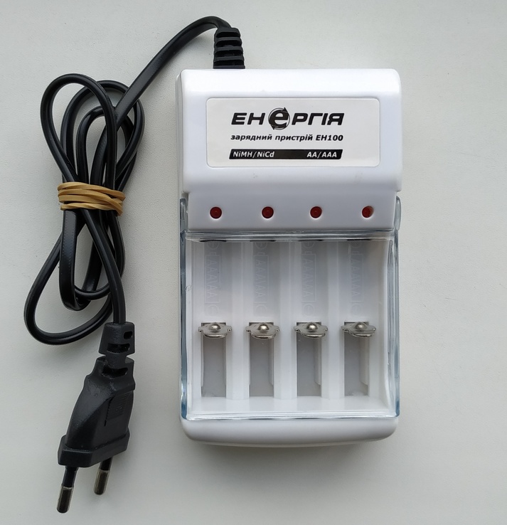 Зарядний пристрій Енергія ЕН100 на 4 акумулятори АА/ААА, фото №2