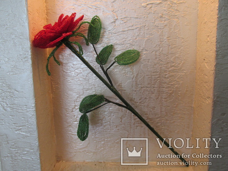 Декоративная Роза из бисера, ручной работы 2019 год, фото №2