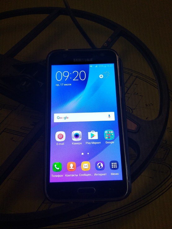 Samsung j320