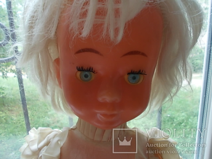 Большая пластмассовая  кукла на резинках СССР 70 см., фото №3