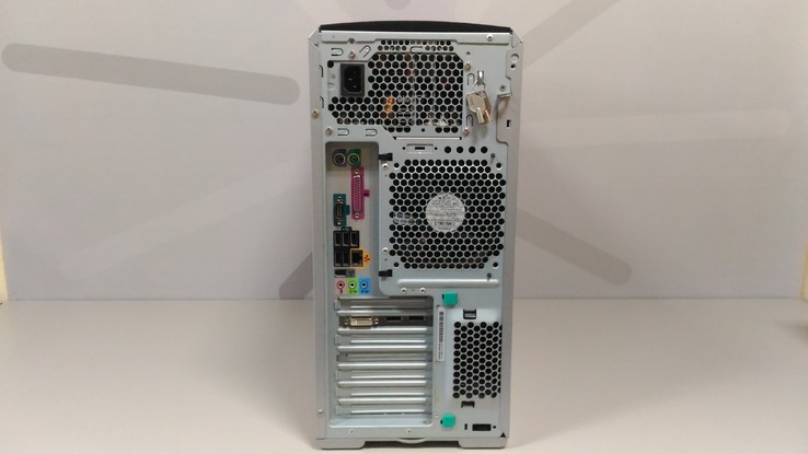 Двухпроцессорная рабочая станция HP XW8400, фото №6