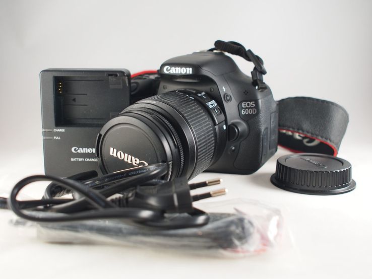 Canon EOS 600D, фото №2