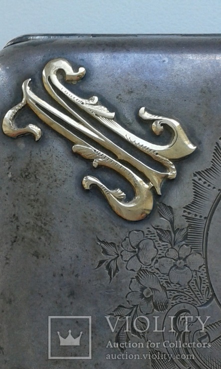 Серебряный портсигар с золотыми накладками (Наумовъ), фото №3