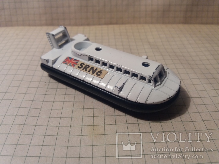 Корабль matchbox n72 srn6 hovercraft, фото №2