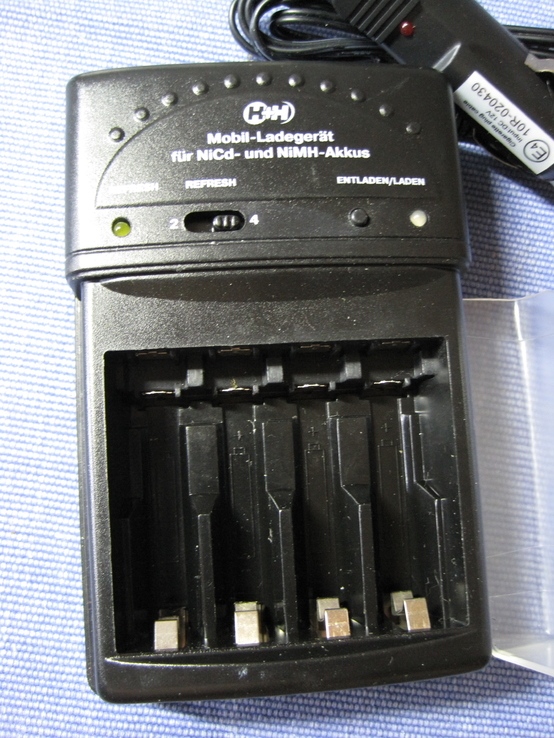 Зарядное для аккумуляторов типа ААА и АА, фото №5
