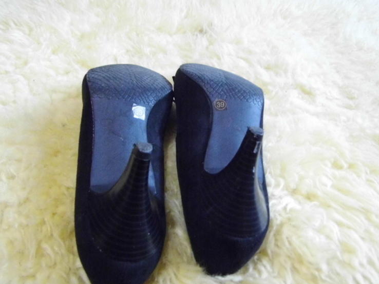 Туфли женские классика. под замшу. стелька 25 см., фото №6