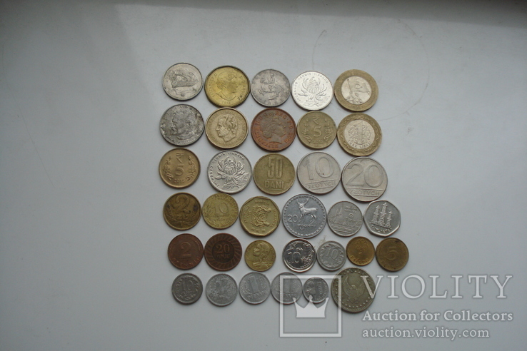 Монеты иностранные- 33 шт.+ 1 жетон, фото №2