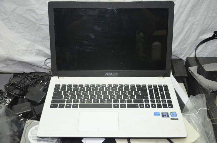 Ноутбук ASUS X551M 4-ядра, фото №2