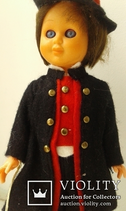 Старая кукла в национальной одежде Германия, фото №4